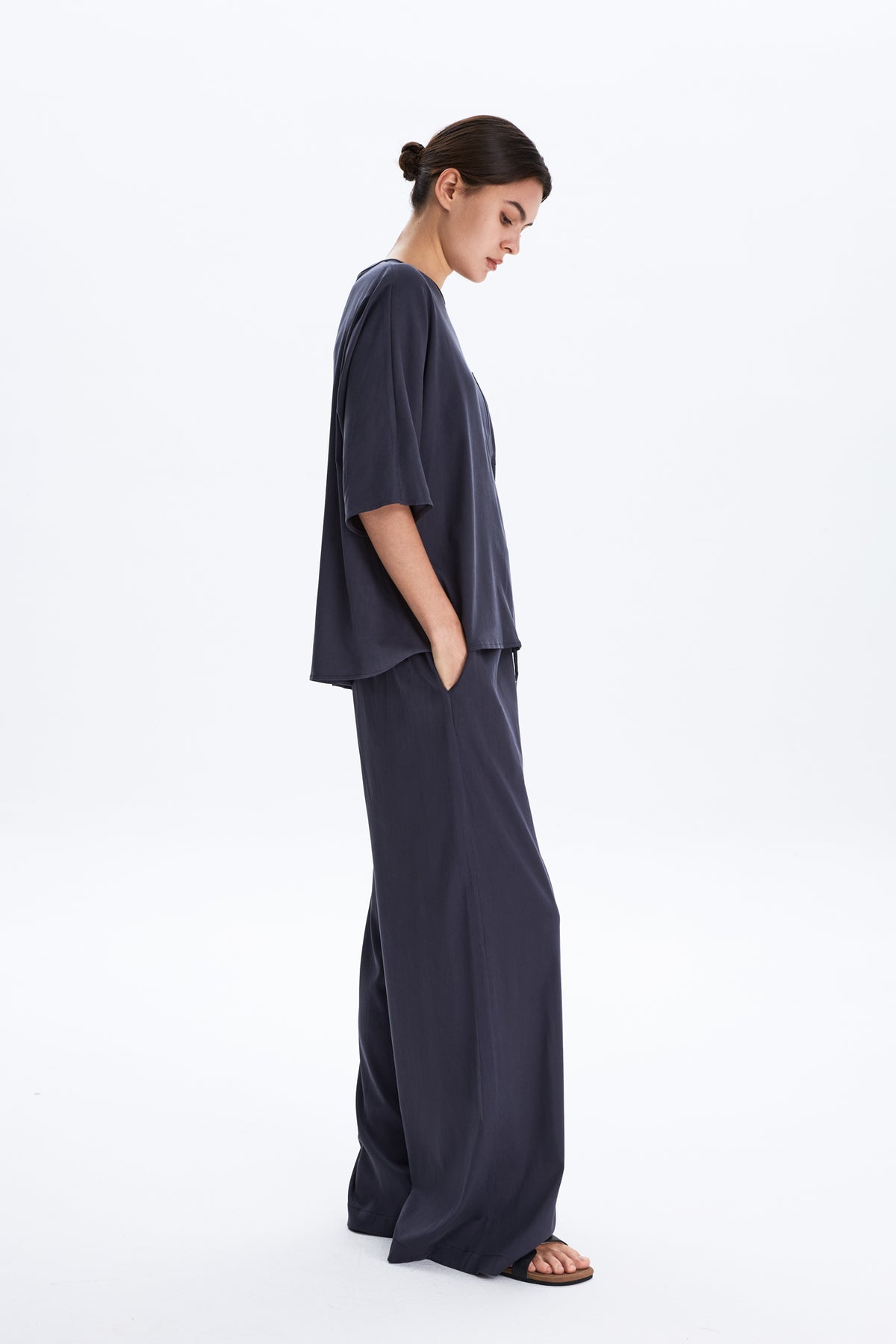 Round Neck Top With Back Opening