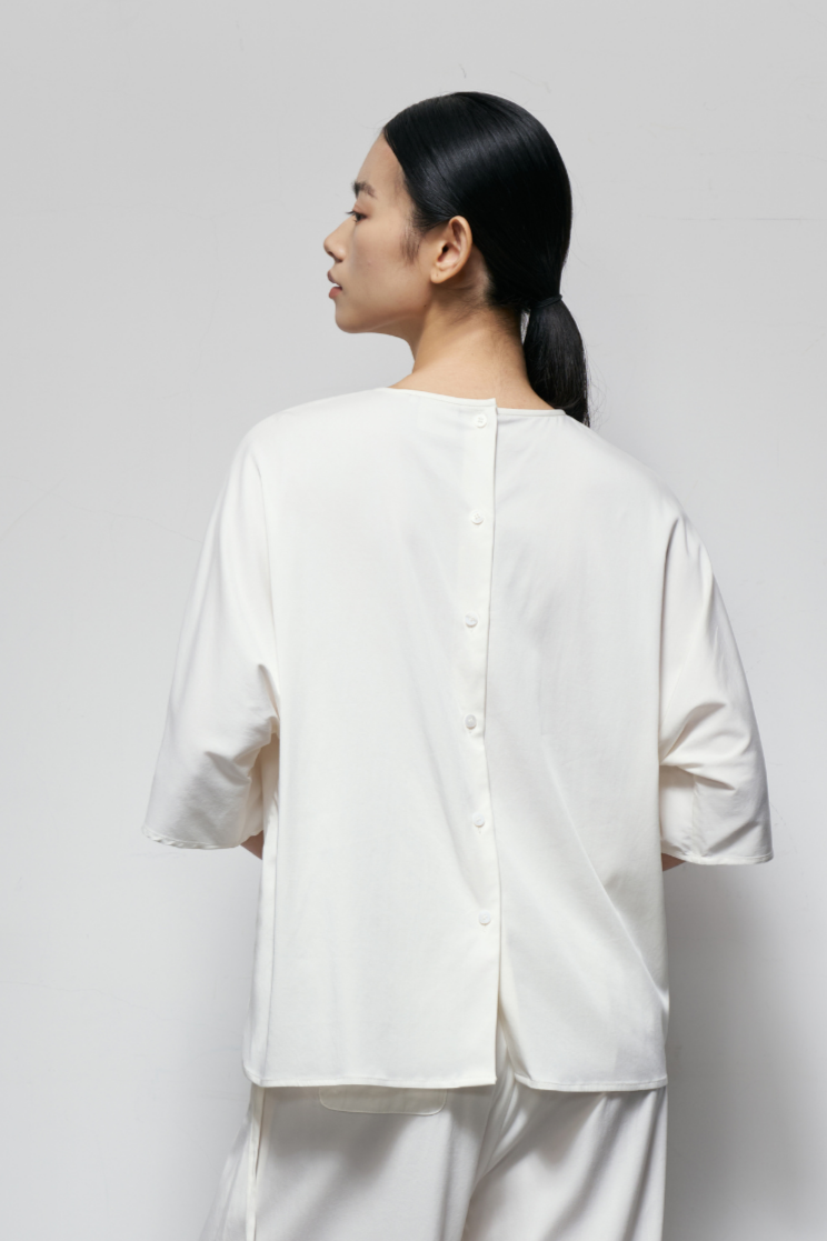 Round Neck Top With Back Opening