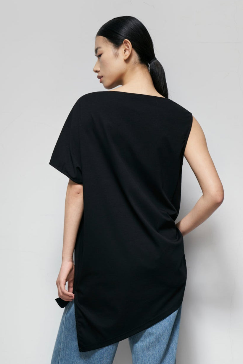 Asymmetric Sleeved Top