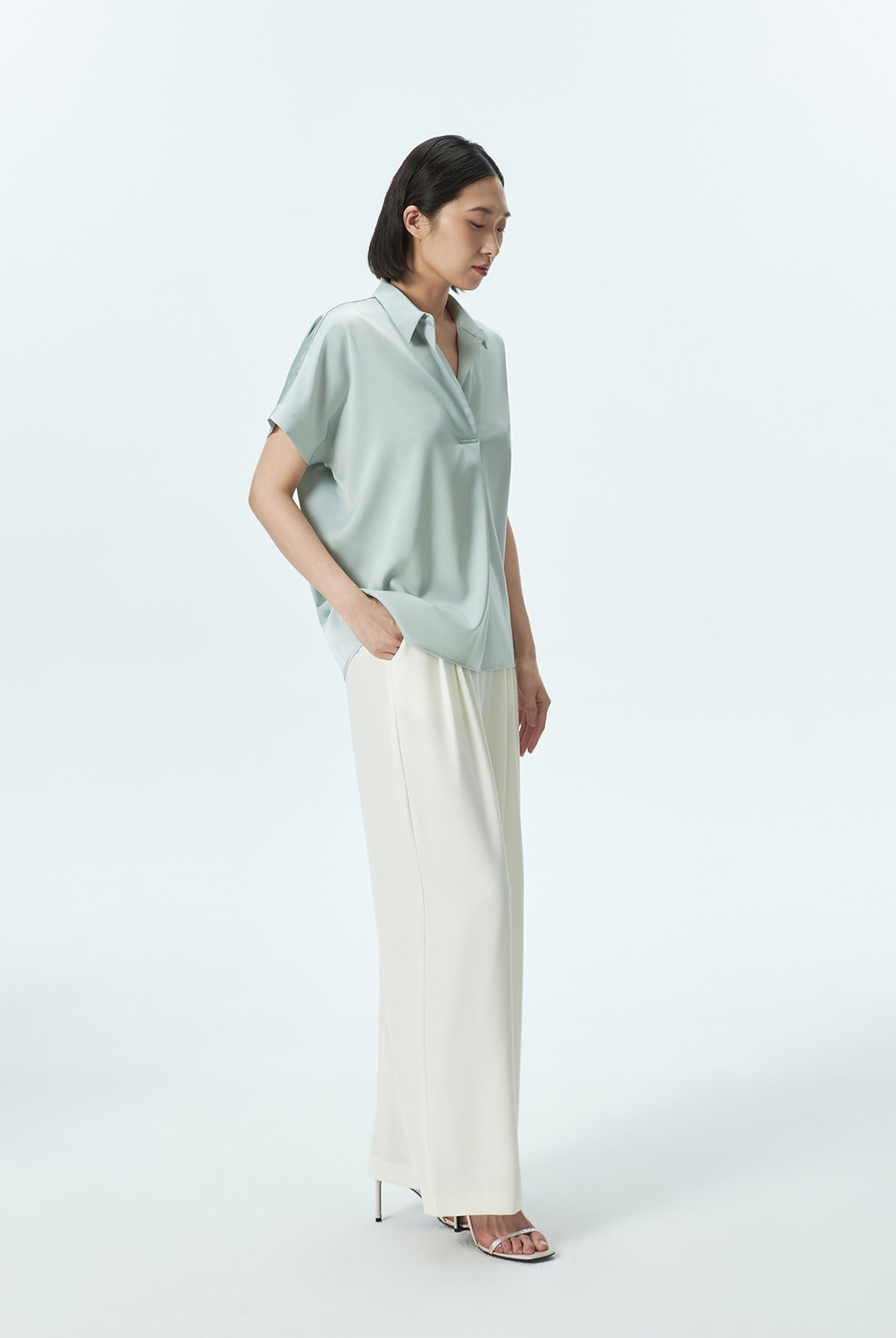 Skipper Collar Top