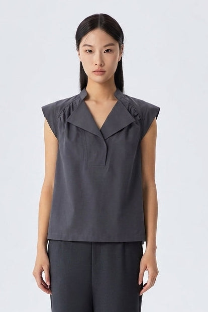 Sleeveless Lapel Top