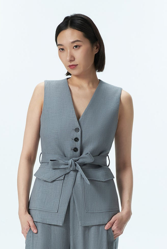 Structured Pocket Vest