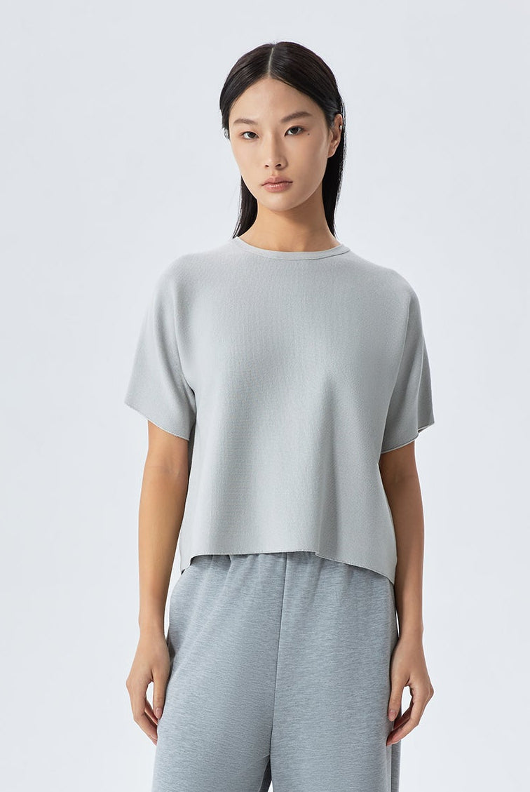 Boxy Top With Grosgrain Ribbon Back
