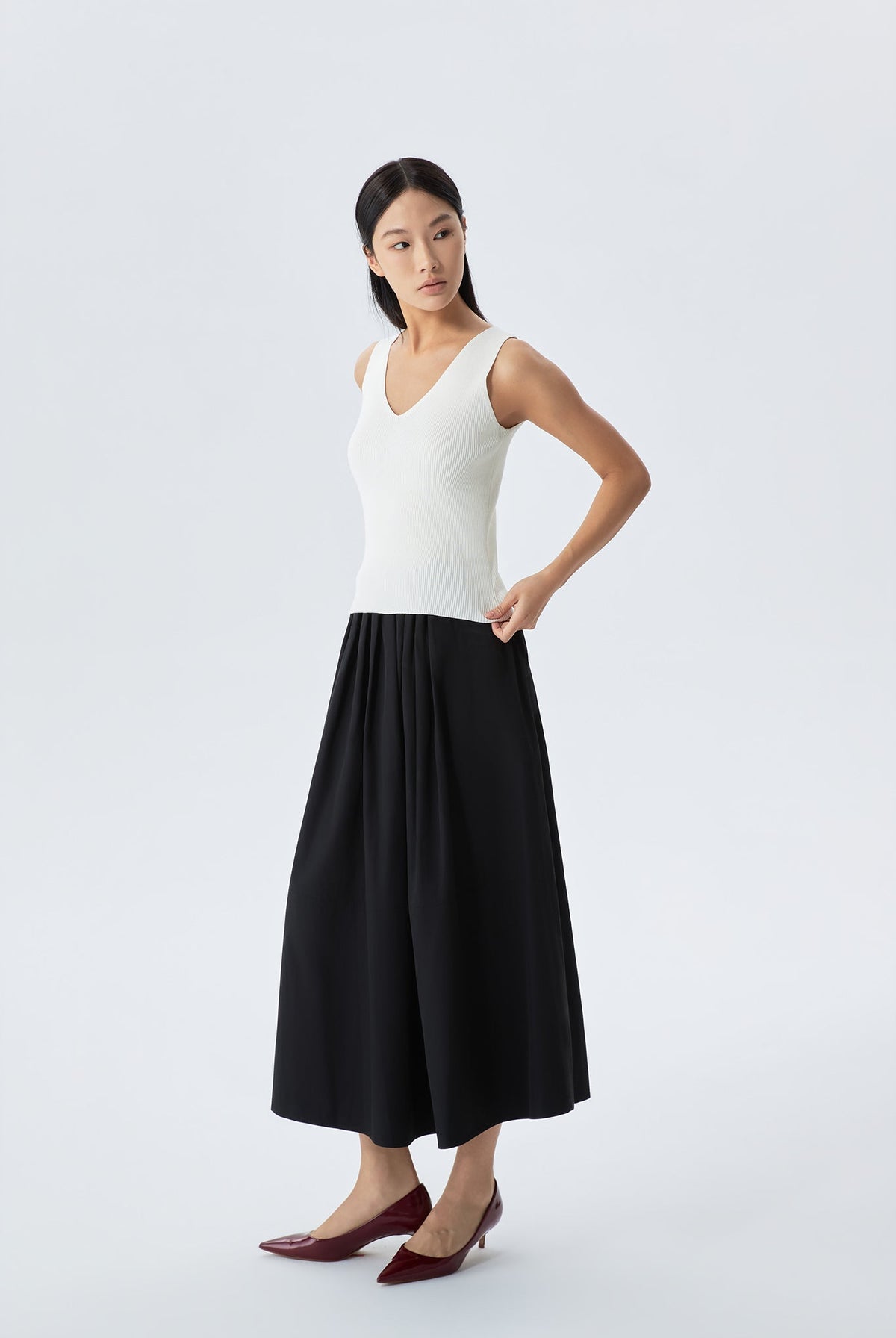 Camila V-Neck Ribbed Knitted