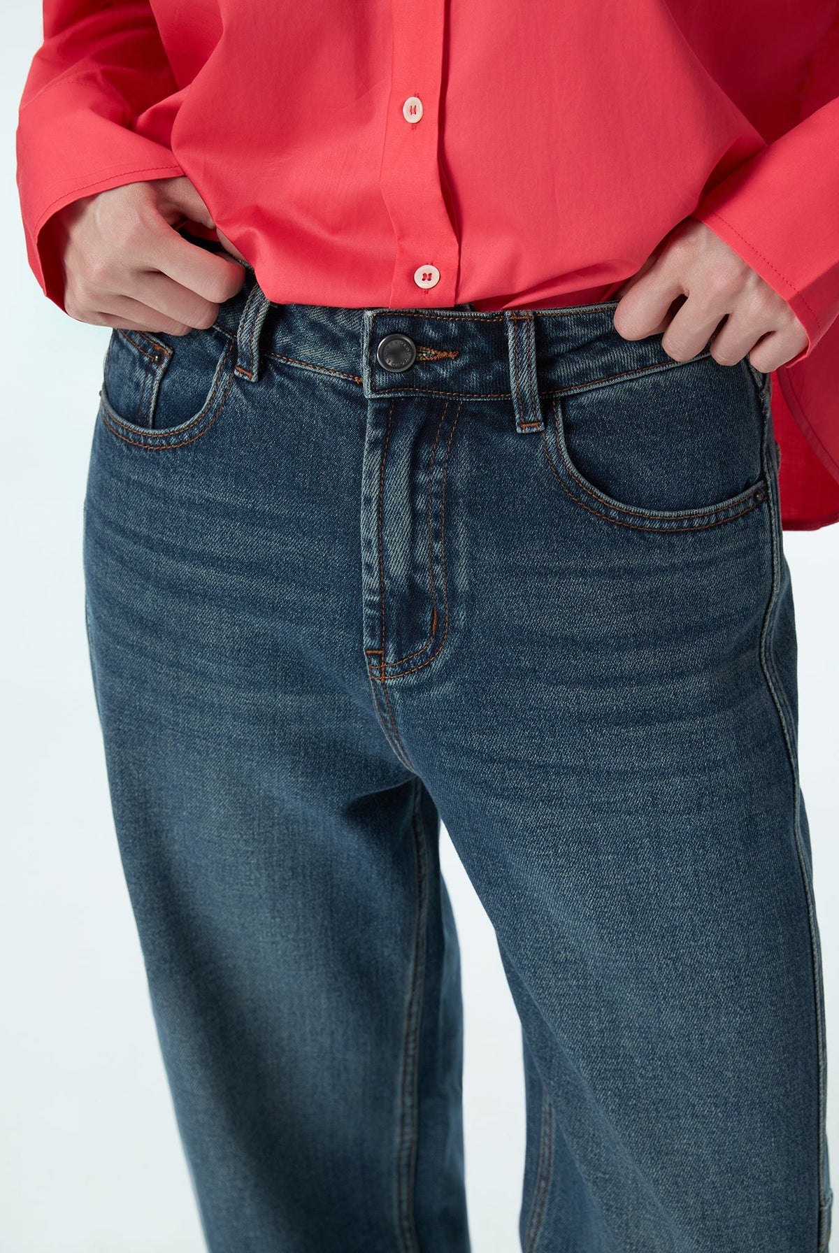 Jan Barrel Cut Jeans
